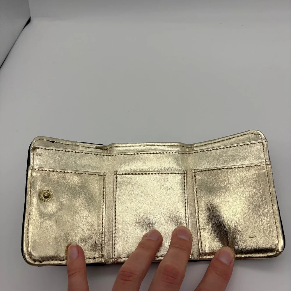 Betsey Johnson Black Quilted Trifold Wallet Bow Heart Gold Metallic Interior